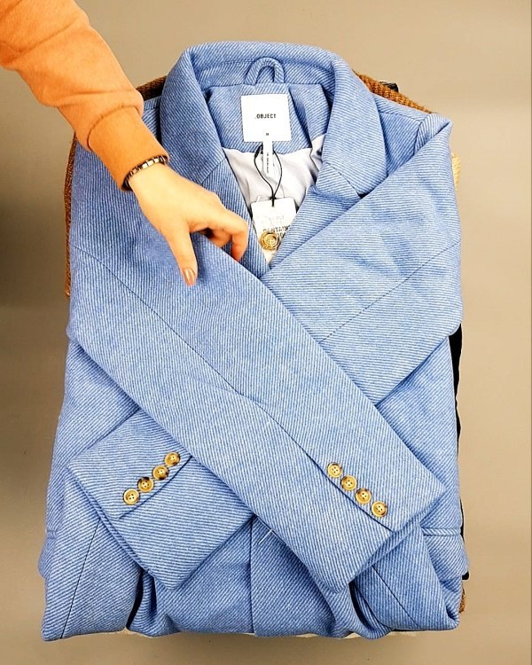 Фотография  669 - Bestseller Winter В mix 114#15 кг, ЛОТ №7372 оптом в Новосибирске и Новосибирской области