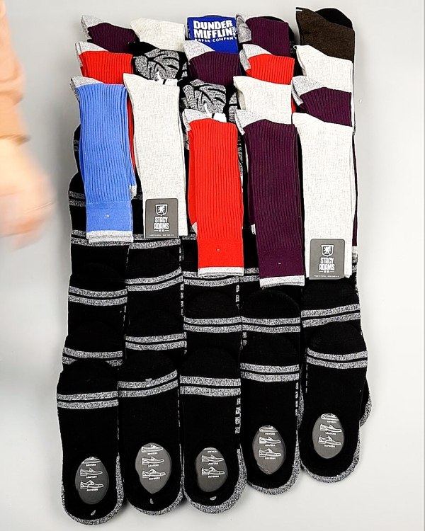 Фотография  692 - Носки CAN 084#5 кг, ЛОТ №7391 оптом в Новосибирске и Новосибирской области