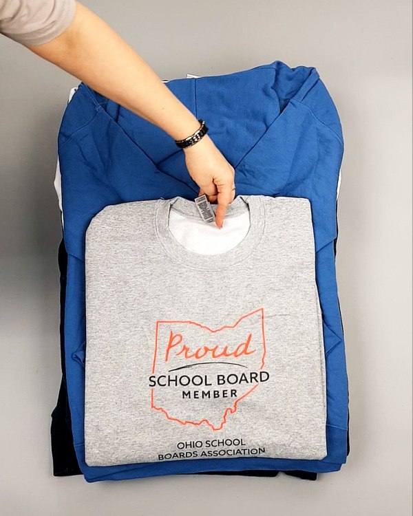 Фотография  275 - Толстовки м/ж (Sweat Tops)#20 кг, ЛОТ №7434 оптом в Новосибирске и Новосибирской области