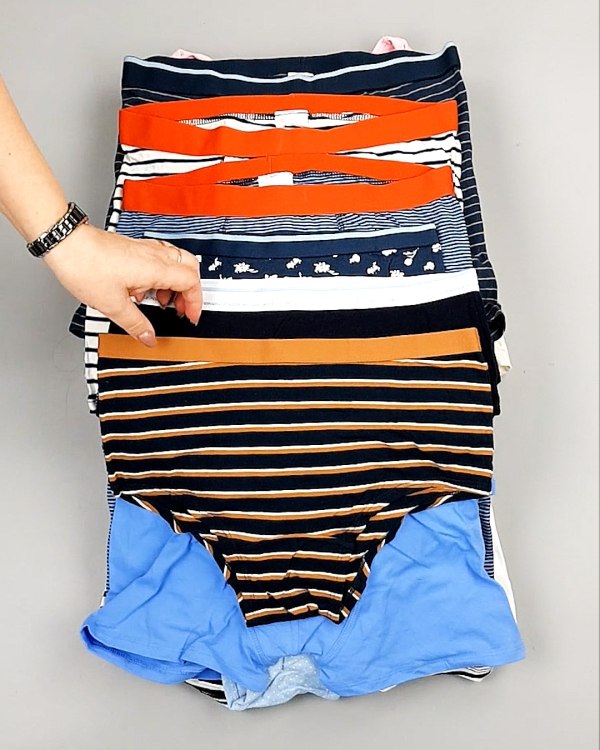 Фотография  126 - Нижнее белье TCM Kids 074#5 кг, ЛОТ №7395 оптом в Новосибирске и Новосибирской области