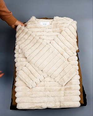 Фотография  803 - Bestseller Winter В mix 114#15 кг, ЛОТ №7374 оптом в Новосибирске и Новосибирской области