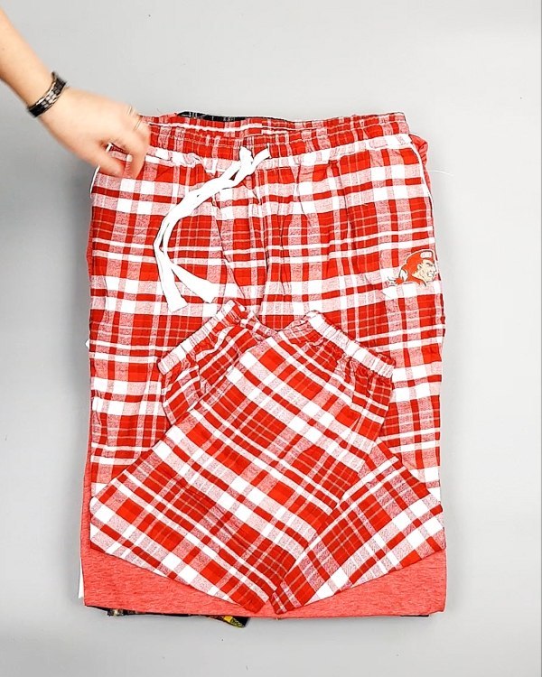 Фотография  722 - Домашняя одежда CAN 104#10 кг, ЛОТ №7328 оптом в Новосибирске и Новосибирской области