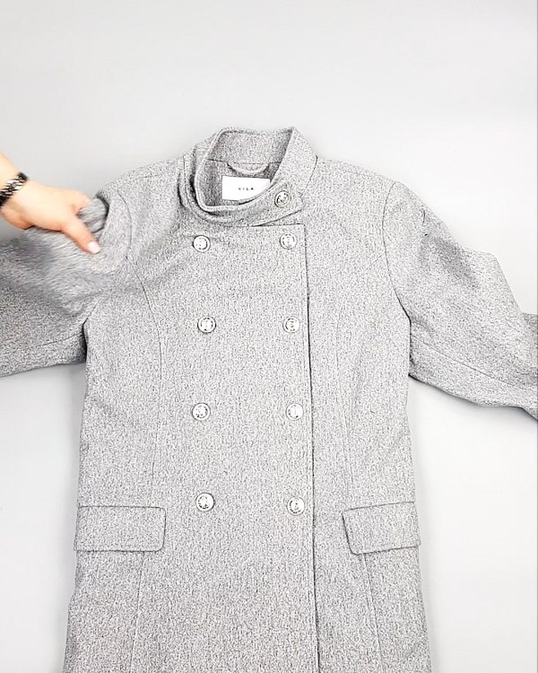 Фотография  873 - Пальто Bestseller 104#10 кг, ЛОТ №7557 оптом в Новосибирске и Новосибирской области