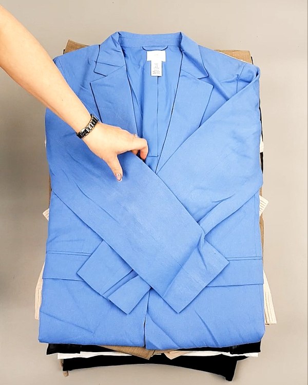 Фотография  165 - 12191 H&M mix textil 1224#25 кг, ЛОТ №7489 оптом в Новосибирске и Новосибирской области