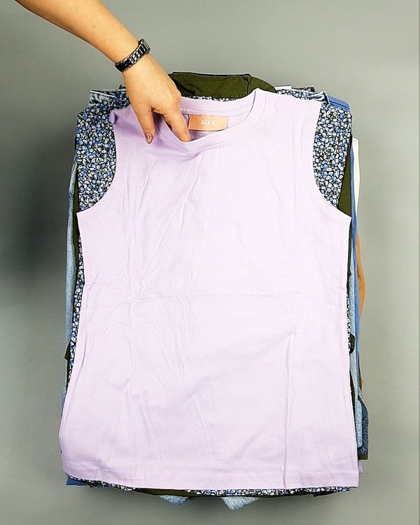 Фотография  235 - Bestseller Summer mix 104#15 кг, ЛОТ №7493 оптом в Новосибирске и Новосибирской области