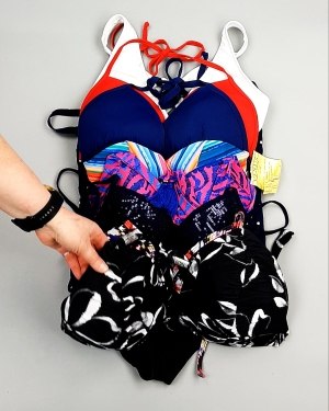 Фотография  479 - Купальники СТОК CAN 124#5 кг, ЛОТ №7690 оптом в Новосибирске и Новосибирской области