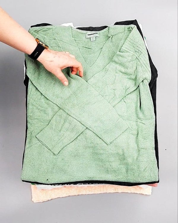 Фотография  277 - Джемпера легкие СТОК CAN 084#7 кг, ЛОТ №7635 оптом в Новосибирске и Новосибирской области