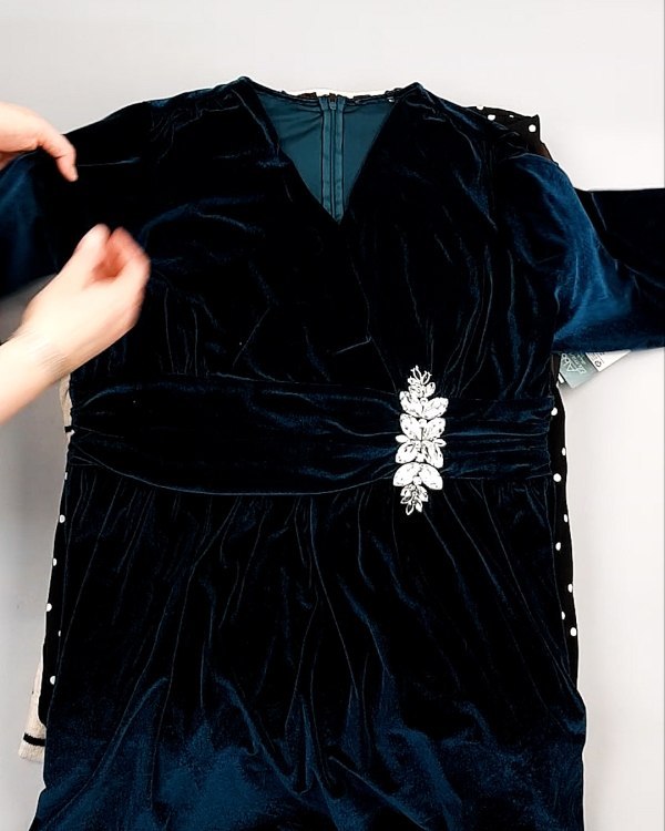 Фотография  815 - Платья СТОК CAN зима 084#7 кг, ЛОТ №7695 оптом в Новосибирске и Новосибирской области