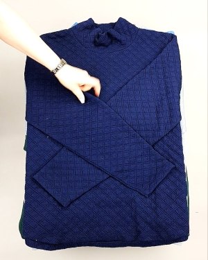 Фотография  205 - SWEATSHIRT CAN 084#10 кг, ЛОТ №7617 оптом в Новосибирске и Новосибирской области