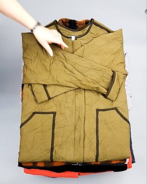 Фотография  798 - Верхняя одежда AMAZON жен 015#10 кг, ЛОТ №7712 оптом в Новосибирске и Новосибирской области