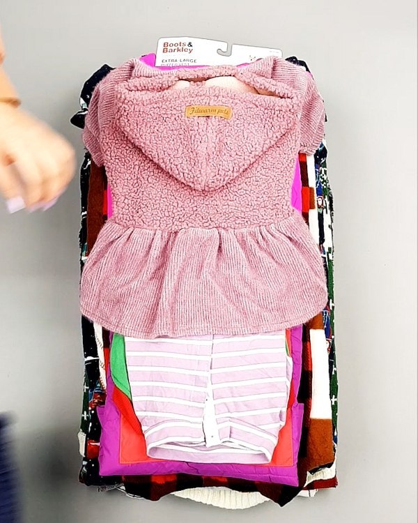 Фотография  911 - Одежда для собак AMAZON 015#4 кг, ЛОТ №7800 оптом в Новосибирске и Новосибирской области