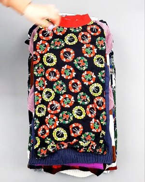 Фотография  859 - Одежда для собак AMAZON 015#4 кг, ЛОТ №7800 оптом в Новосибирске и Новосибирской области