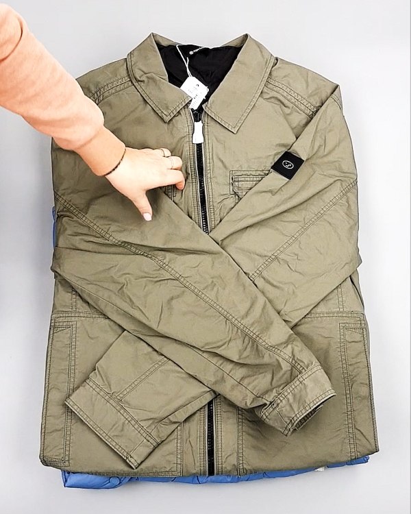 Фотография  519 - Верхняя одежда весна TOM TAILOR 124#7,8 кг, ЛОТ №7581 оптом в Новосибирске и Новосибирской области