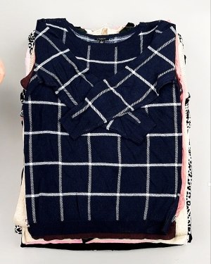 Купить Джемпера легкие СТОК CAN 084#7 кг, ЛОТ №7632 оптом в Новосибирске и Новосибирской области