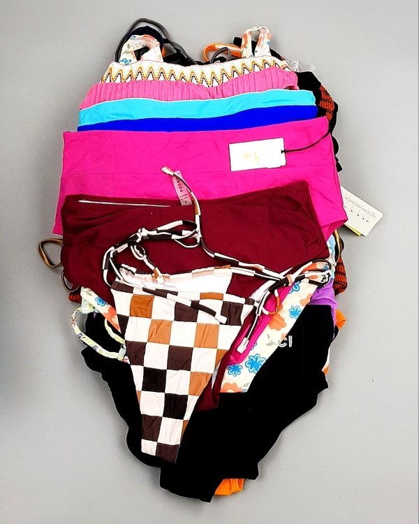 Фотография  924 - Купальники AMAZON жен 015#4 кг, ЛОТ №7796 оптом в Новосибирске и Новосибирской области