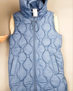 Фотография  105 - Верхняя одежда весна TOM TAILOR 124#7,8 кг, ЛОТ №7581 оптом в Новосибирске и Новосибирской области