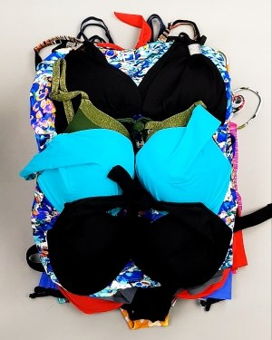 Фотография  981 - Купальники СТОК CAN 124#5 кг, ЛОТ №7686 оптом в Новосибирске и Новосибирской области