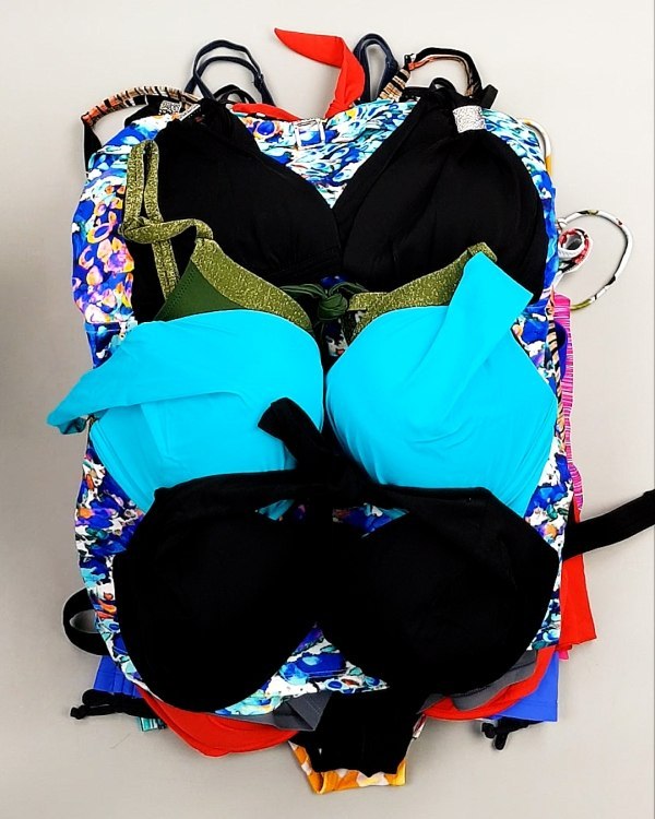 Фотография  483 - Купальники СТОК CAN 124#5 кг, ЛОТ №7686 оптом в Новосибирске и Новосибирской области