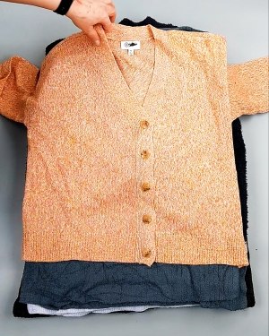 Фотография  457 - Джемпера СТОК CAN 084#7 кг, ЛОТ №7648 оптом в Новосибирске и Новосибирской области