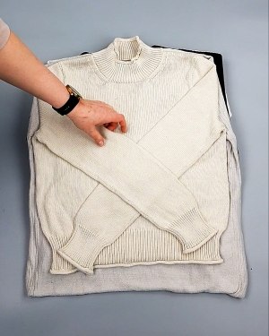 Фотография  229 - Джемпера СТОК CAN 084#7 кг, ЛОТ №7649 оптом в Новосибирске и Новосибирской области