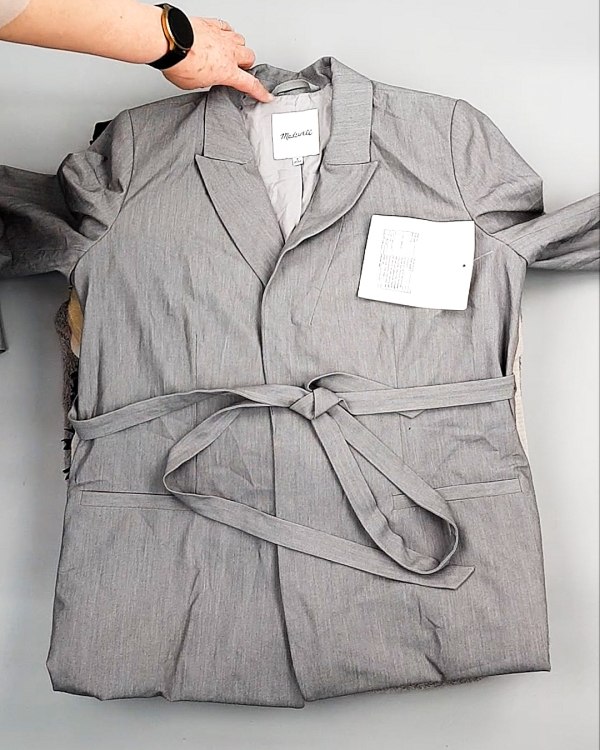 Фотография  648 - Кардиганы СТОК CAN 084#7 кг, ЛОТ №7673 оптом в Новосибирске и Новосибирской области