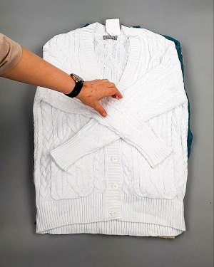 Фотография  180 - Джемпера СТОК CAN 084#7 кг, ЛОТ №7647 оптом в Новосибирске и Новосибирской области