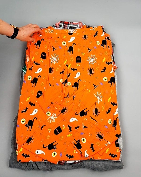 Фотография  238 - Домашняя одежда м/ж AMAZON 015#7 кг, ЛОТ №7782 оптом в Новосибирске и Новосибирской области