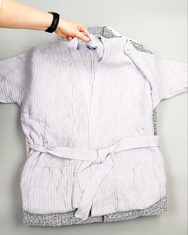 Фотография  193 - Кардиганы СТОК CAN 084#7 кг, ЛОТ №7671 оптом в Новосибирске и Новосибирской области