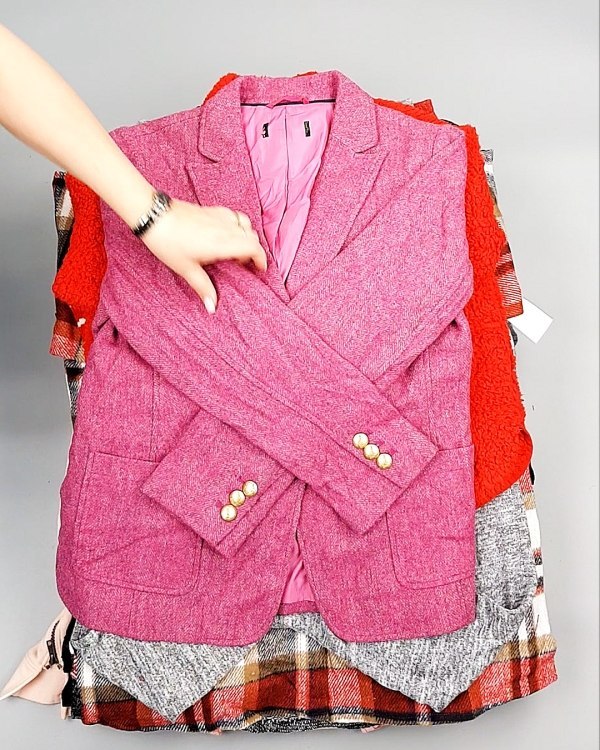 Фотография  749 - AMAZON mix жен весна 015#18 кг, ЛОТ №7718 оптом в Новосибирске и Новосибирской области