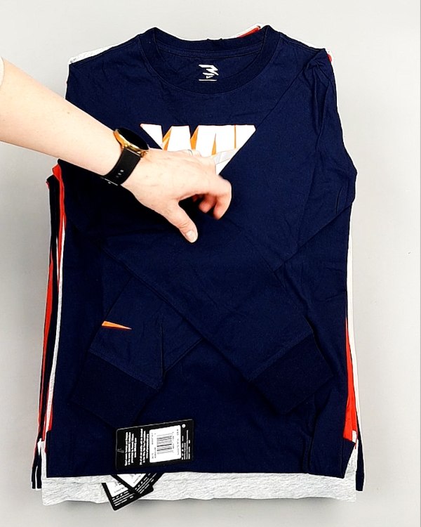 Фотография  614 - Тонковки детские NIKE CAN 084#5 кг, ЛОТ №7970 оптом в Новосибирске и Новосибирской области