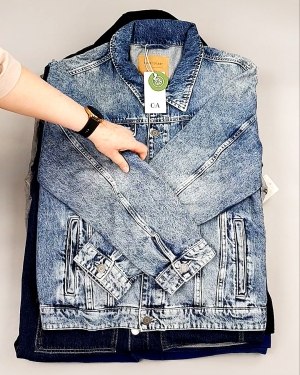 Фотография  980 - Ветровки м/ж C&A 025#10 кг, ЛОТ №7865 оптом в Новосибирске и Новосибирской области