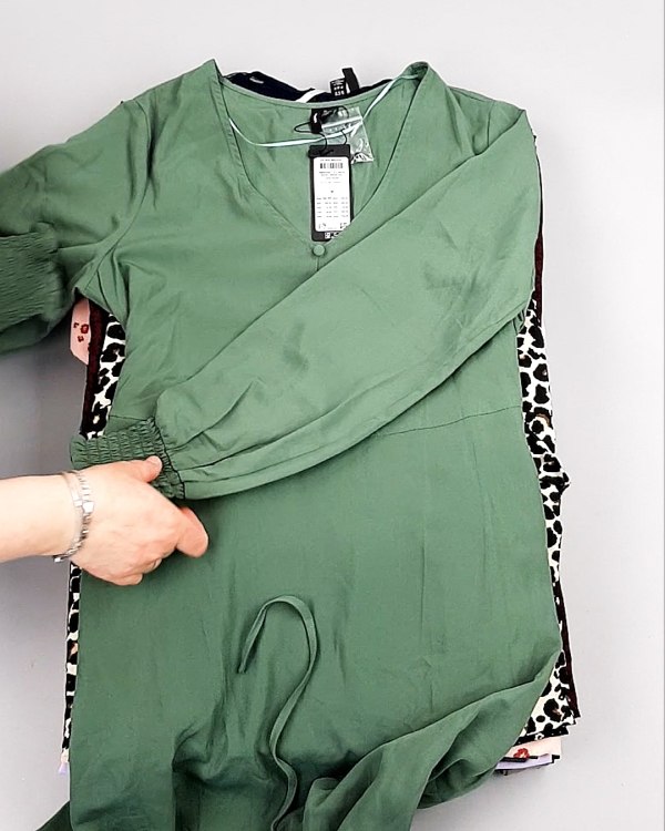 Фотография  982 - Платья Bestseller+DK Summer 035#5 кг, ЛОТ №8057 оптом в Новосибирске и Новосибирской области