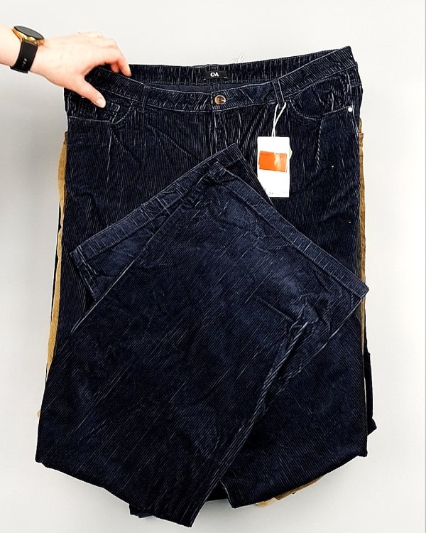 Фотография  353 - Брюки вельветовые м/ж C&A 025#10 кг, ЛОТ №7902 оптом в Новосибирске и Новосибирской области