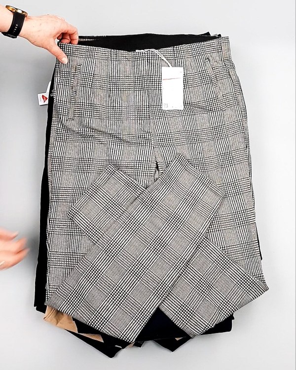 Фотография  791 - Брюки женские лето C&A 025#10 кг оптом в Новосибирске и Новосибирской области