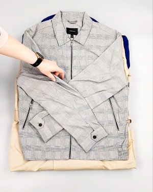 Фотография  110 - Ветровки м/ж C&A 025#10 кг, ЛОТ №7864 оптом в Новосибирске и Новосибирской области