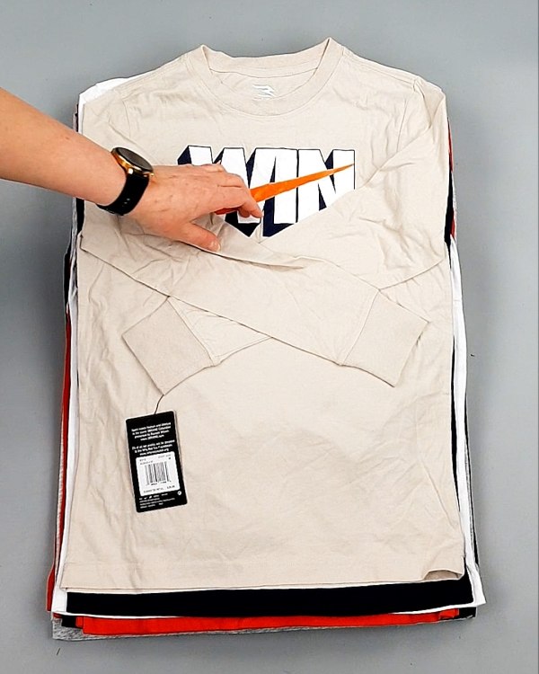 Фотография  885 - Тонковки детские NIKE CAN 084#5 кг, ЛОТ №7968 оптом в Новосибирске и Новосибирской области