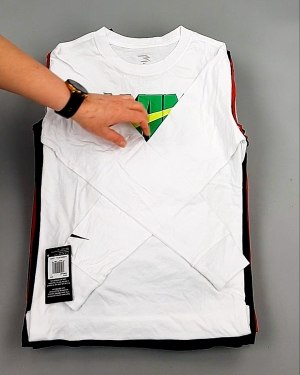 Фотография  503 - Тонковки детские NIKE CAN 084#5 кг, ЛОТ №7970 оптом в Новосибирске и Новосибирской области