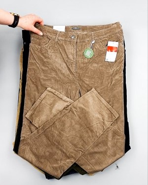 Фотография  459 - Брюки вельветовые м/ж C&A 025#10 кг, ЛОТ №7902 оптом в Новосибирске и Новосибирской области