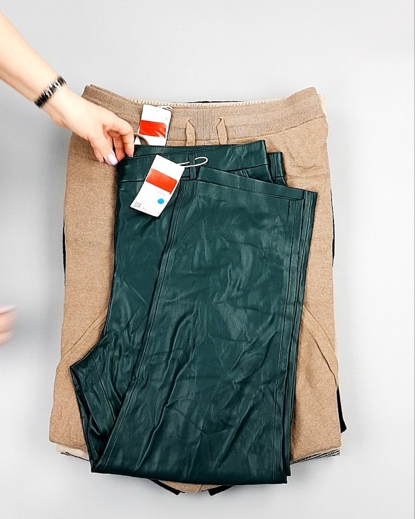 Фотография  106 - Брюки женские зима C&A 025#10 кг, ЛОТ №7910 оптом в Новосибирске и Новосибирской области