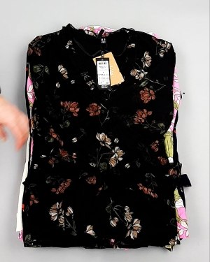 Фотография  764 - Блузки Bestseller 44#5 кг оптом в Новосибирске и Новосибирской области