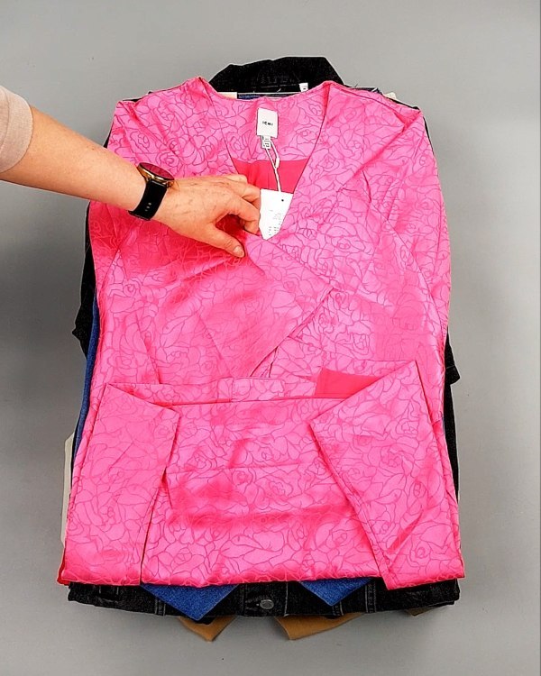 Фотография  651 - ДАНИЯ Summer mix 24#15 кг, ЛОТ №8043 оптом в Новосибирске и Новосибирской области