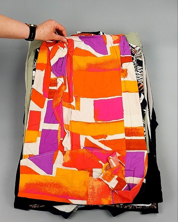 Фотография  913 - C&A Summer mix 022024#15 кг, ЛОТ №7919 оптом в Новосибирске и Новосибирской области