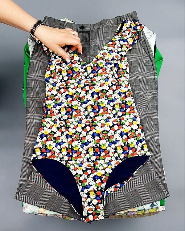 Фотография  668 - OTHER STORIES mix 06 B 035#15 кг, ЛОТ №8192 оптом в Новосибирске и Новосибирской области