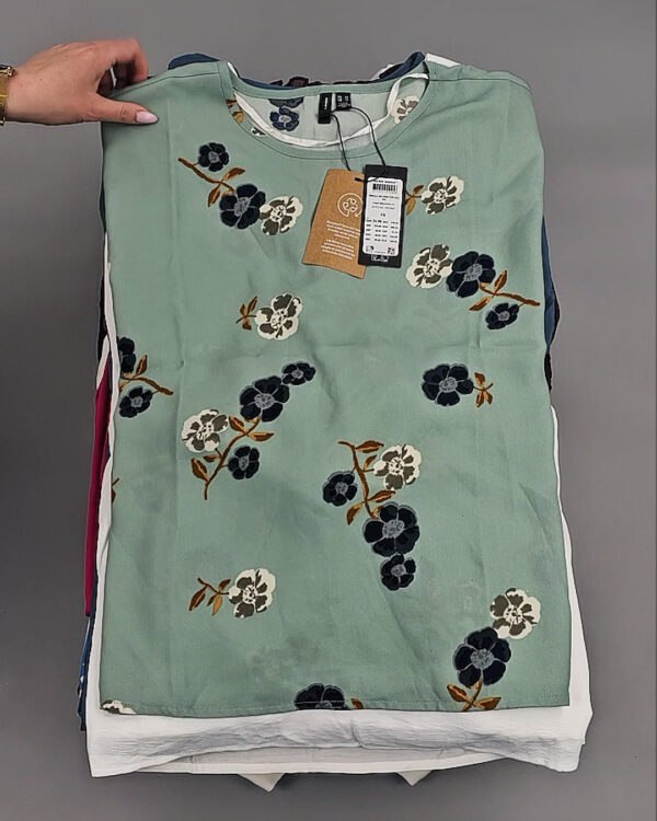 Фотография  383 - VERO MODA  Summer mix 045#13 кг, ЛОТ №8444 оптом в Новосибирске и Новосибирской области