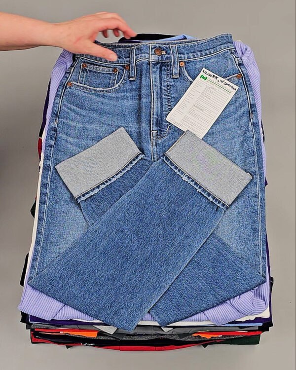 Фотография  719 - CANADA mix 084#50 кг, ЛОТ №8336 оптом в Новосибирске и Новосибирской области