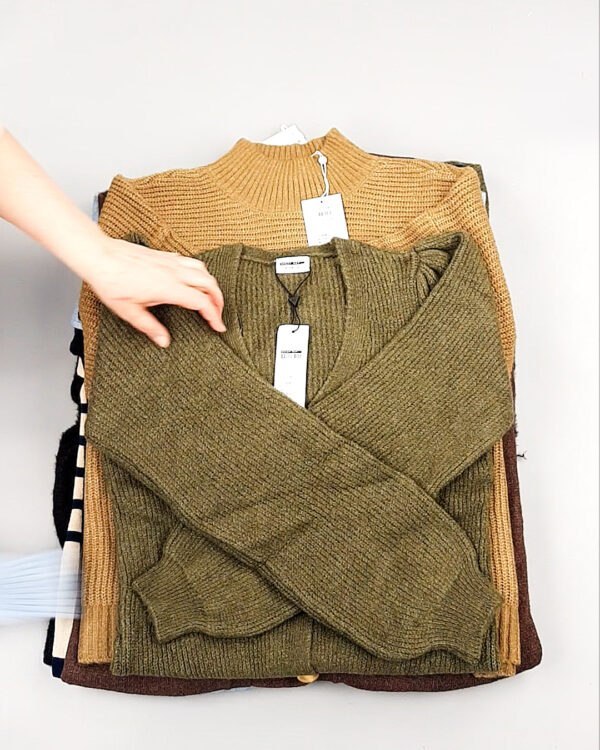 Фотография  913 - Джемпера Bestseller+DK 035#7 кг, ЛОТ №8258 оптом в Новосибирске и Новосибирской области