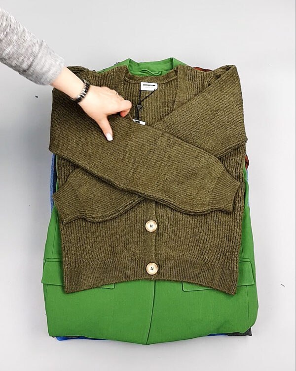 Фотография  418 - Bestseller+DK Summer mix 035#15 кг, ЛОТ №8234 оптом в Новосибирске и Новосибирской области