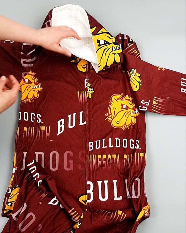 Фотография  433 - Пижамы СТОК CAN 084#10 кг, ЛОТ №8328 оптом в Новосибирске и Новосибирской области