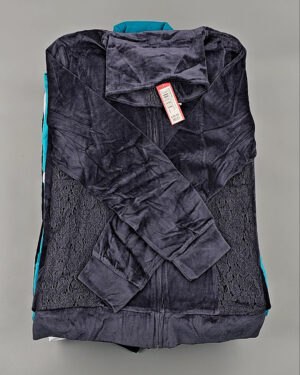 Купить Спортивные костюмы  AD83#10 шт, ЛОТ №8638 оптом в Новосибирске и Новосибирской области