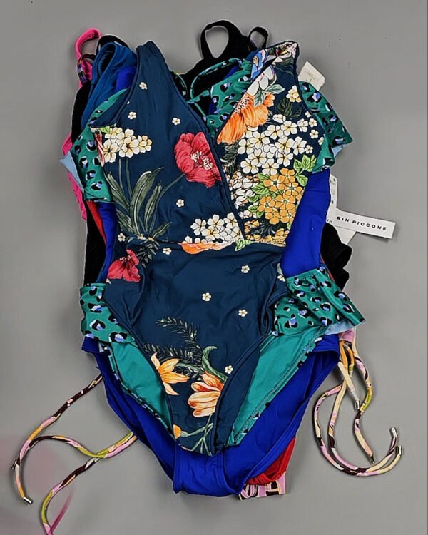 Фотография  424 - Купальники Nordstrom 124#2,5 кг, ЛОТ №8489 оптом в Новосибирске и Новосибирской области